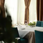 Dora 酒店 4*