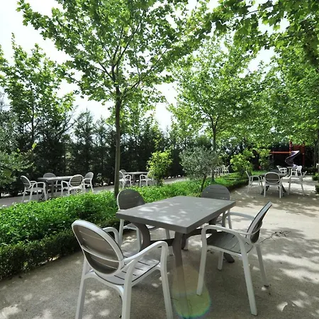 Hotel Dora 4*